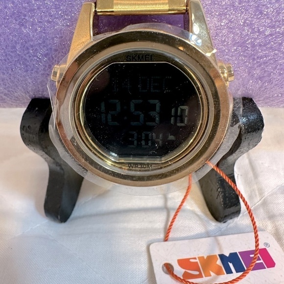 Skmei 1667 Mens 3ATM Sports Water Resistant Outdoor Led Digital Wristwatch - Picture 1 of 11